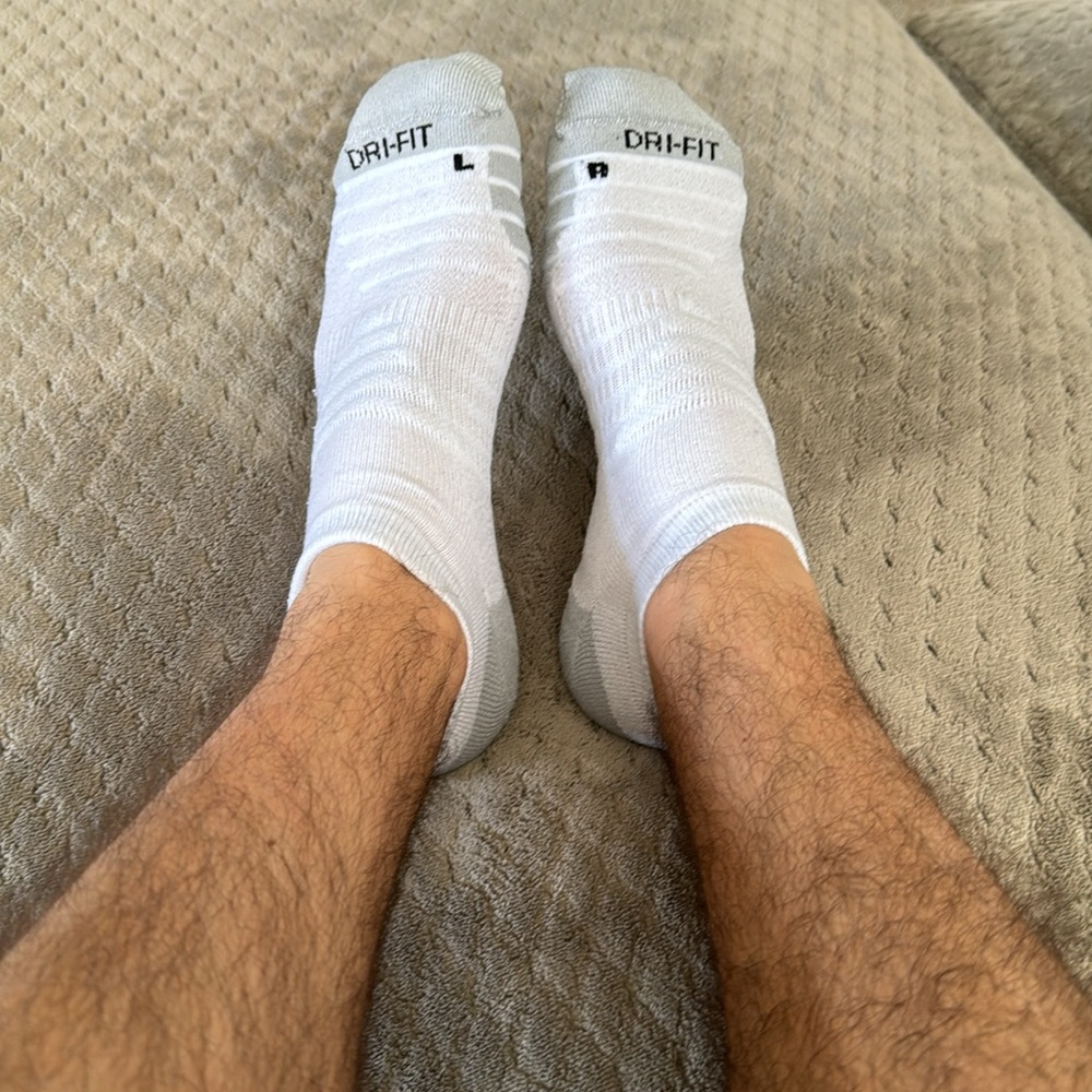 Nike - Picture 4 of 6